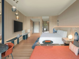 W SINGAPORE - SENTOSA COVE (SG CLEAN)