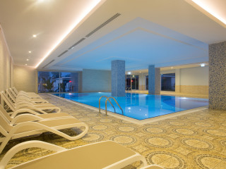 Water Side Resort & Spa