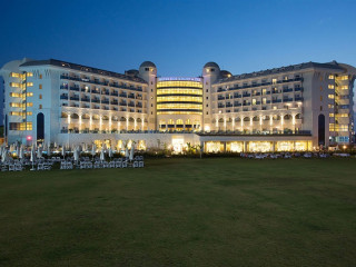 WATER SIDE RESORT & SPA