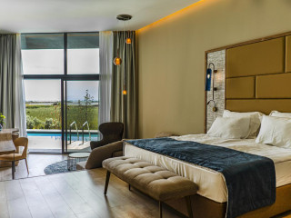 Wave Resort 