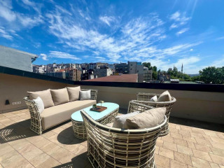 Weingart Suites Hotel