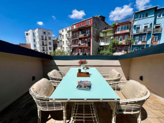 Weingart Suites Hotel