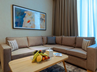 West Walk Retaj Hotel