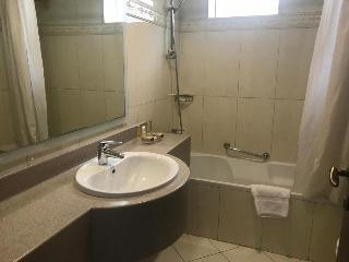 Wescott Plaza Hotel Apartment