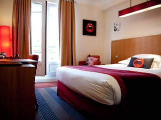 WESTSIDE ARC DE TRIOMPHE