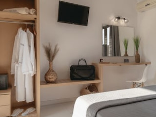 WHITE CANVAS BOUTIQUE STUDIOS