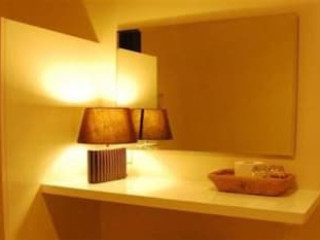 WHITE HOUSE ASOKE SUKHUMVIT 18