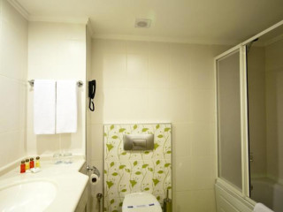 Pensiunea Laguna Albastra