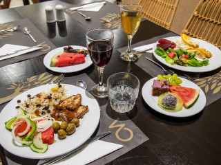 White Olive Elite Laganas