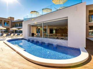 White Olive Elite Laganas