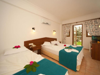 WHITE OTEL OLUDENIZ