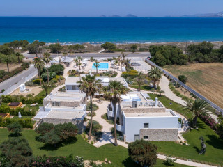 White Pearls Luxury Suites