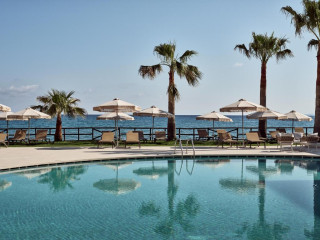 Windmill Bay Aparthotel