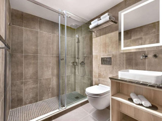 Wingate by Wyndham New York Midtown South/5th Ave