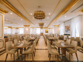 Wyndham Danang Golden Bay