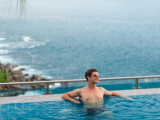 Wyndham Grand Phuket, Kalim Bay