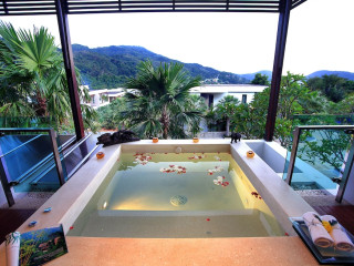 Wyndham Sea Pearl Resort Phuket