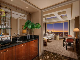 DIONISO’S APARTMENTS