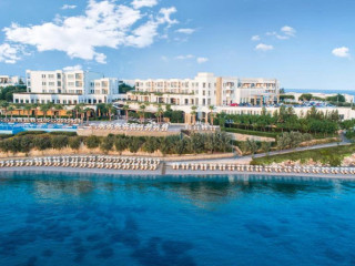ASKA JUST IN BEACH HOTEL