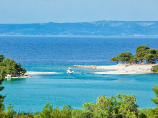 Xenios Port Marina Hotel