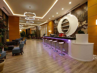 XORIA DELUXE HOTEL