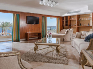 RIVER ROCK HOTEL