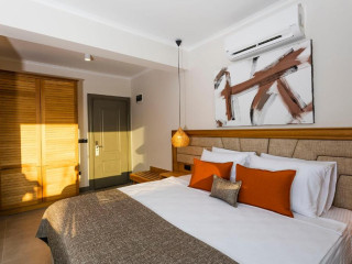 Yalipark Hotel