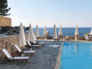 Yalis Hotel