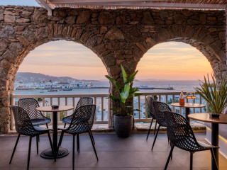 Yalos Hotel Sunset View