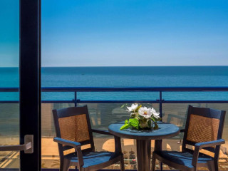 Yaramar - Adults Recommended