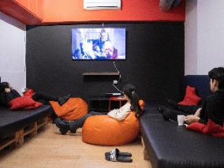 Yellow Nest Hostel Barcelona