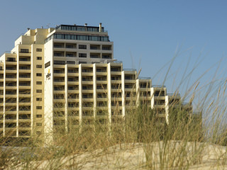 Yellow Praia Monte Gordo