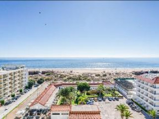 Yellow Praia Monte Gordo Hotel
