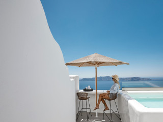 You and Me Suites Santorini