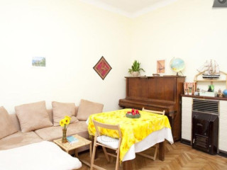 Your Sunny, Central And Quiet Home