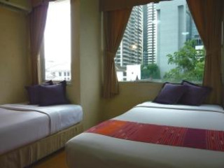 YWCA INTERNATIONAL HOUSE