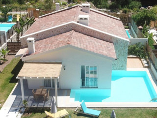 Z Exclusive Hotel And Villas