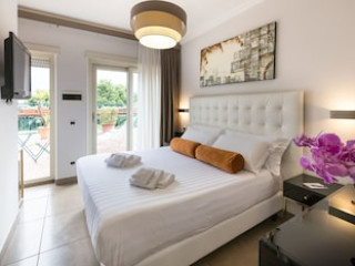 ZACCARDI ROOF GARDEN