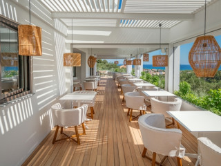 Zante Maris Suites