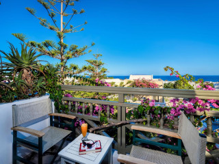 Zephyros Hotel Santorini