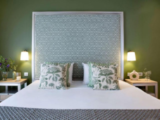 Zeus Essence Bucharest Central