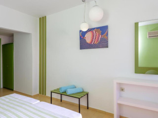 Zeus Hotels Palm Beach