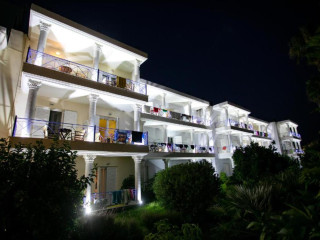 Zeus Paradise Beach Hotel