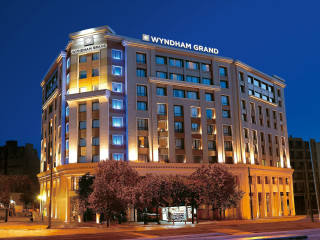 Zeus Wyndham Grand Athens