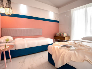 Zoe Hotel (ex. Trypiti Hotel & Suites)