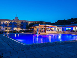 Zoes Hotel