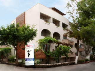 ZORBAS APARTMENTS