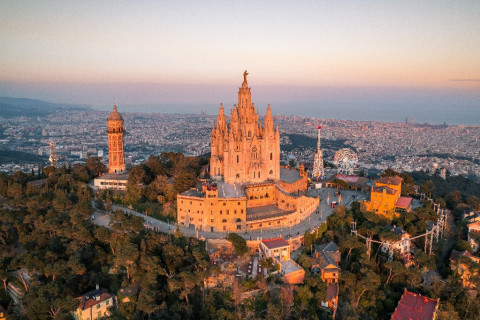 BARCELONA 2026 - Vacanta in orasul modernismului (24.10 si 27.11)