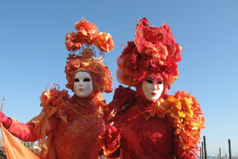 Circuit Italia Carnaval Venetia autocar