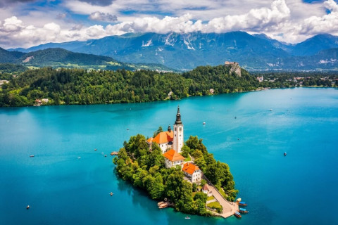 CIRCUIT SLOVENIA PESTERA POSTOJNA - LACUL BLED 6 ZILE AUTOCAR
